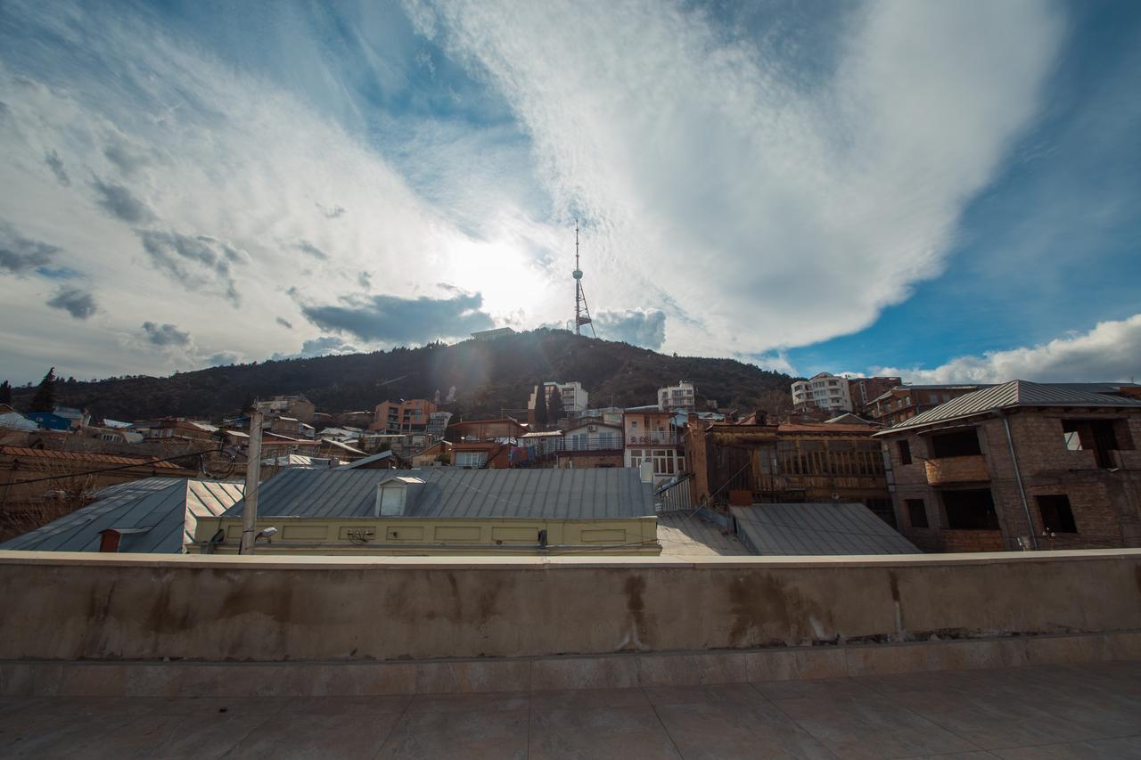 Hotel Kenari Tbilisi Buitenkant foto